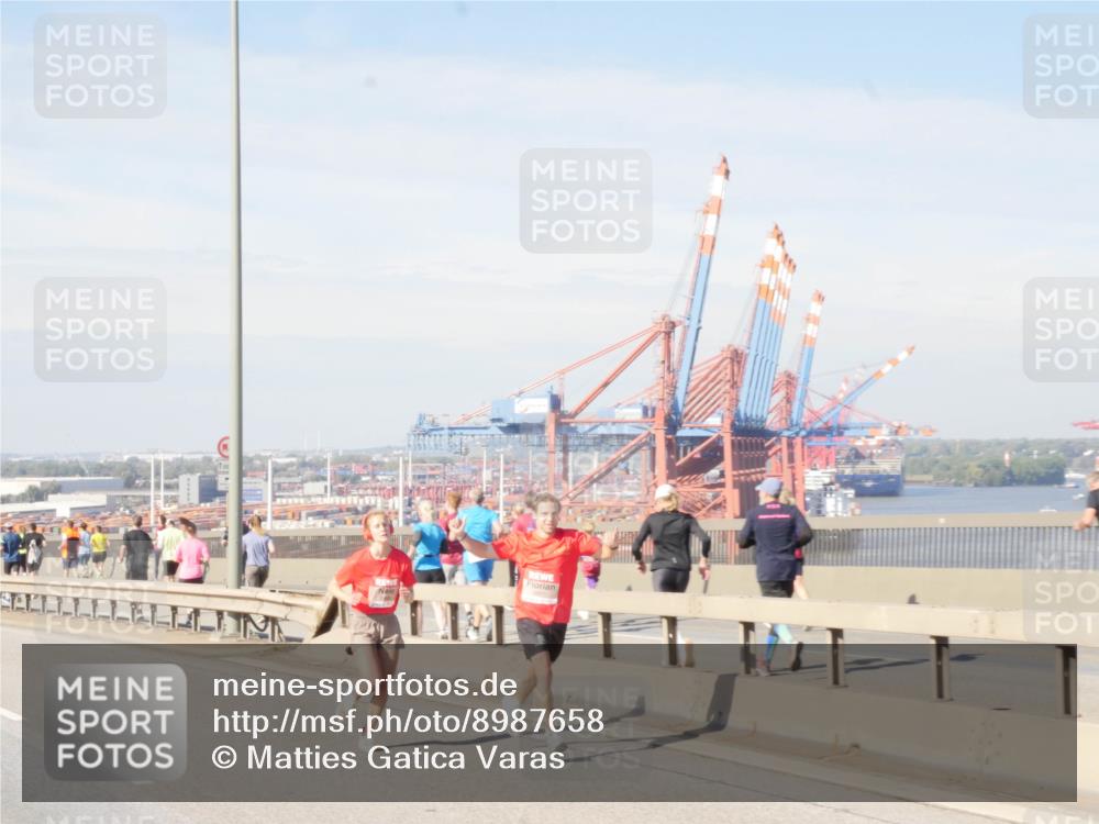 03.10.2025 - Köhlbrandbrückenlauf Matties Gatica Varas http://msf.ph/oto/8987658 03.10.2025 12:30:41 Position 2  meine-sportfotos.de