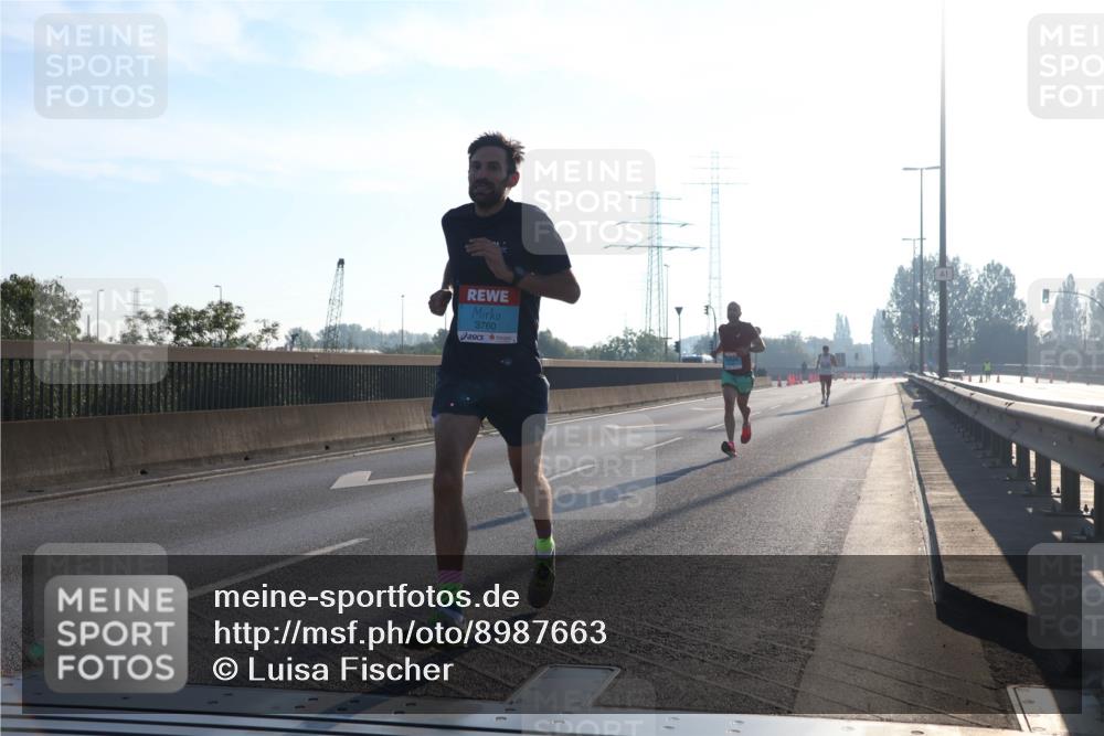 03.10.2025 - Köhlbrandbrückenlauf Luisa Fischer http://msf.ph/oto/8987663 03.10.2025 10:10:11 Position 3 3760 meine-sportfotos.de