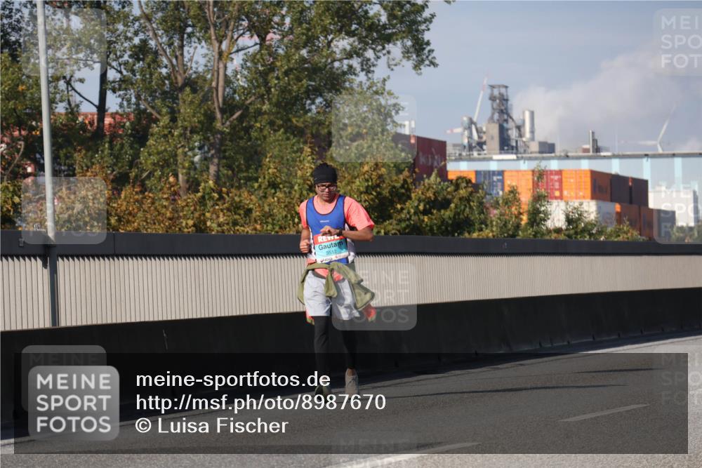 03.10.2025 - Köhlbrandbrückenlauf Luisa Fischer http://msf.ph/oto/8987670 03.10.2025 11:23:11 Position 3 3512 meine-sportfotos.de