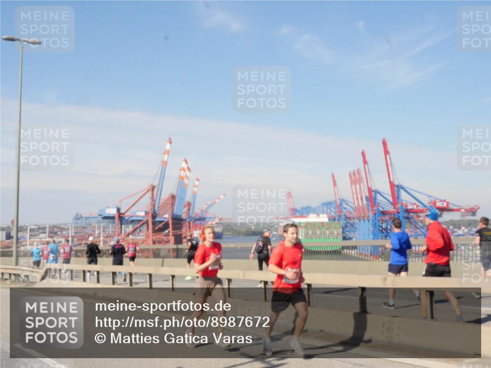 03.10.2025 - Köhlbrandbrückenlauf Matties Gatica Varas http://msf.ph/oto/8987672 03.10.2025 12:30:43 Position 2  meine-sportfotos.de