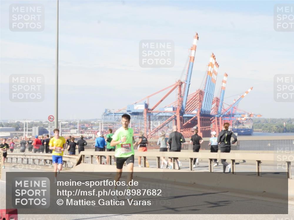 03.10.2025 - Köhlbrandbrückenlauf Matties Gatica Varas http://msf.ph/oto/8987682 03.10.2025 12:30:53 Position 2 500 meine-sportfotos.de