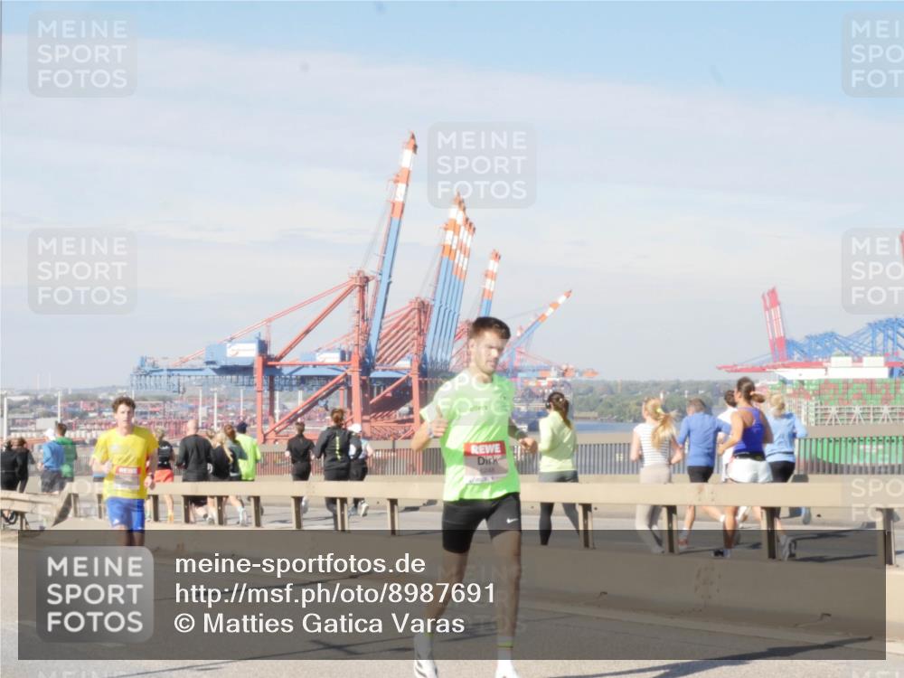 03.10.2025 - Köhlbrandbrückenlauf Matties Gatica Varas http://msf.ph/oto/8987691 03.10.2025 12:30:54 Position 2 6248 meine-sportfotos.de