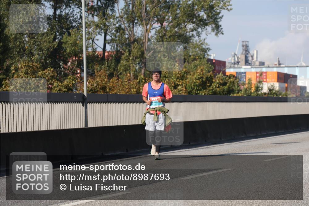 03.10.2025 - Köhlbrandbrückenlauf Luisa Fischer http://msf.ph/oto/8987693 03.10.2025 11:23:13 Position 3  meine-sportfotos.de