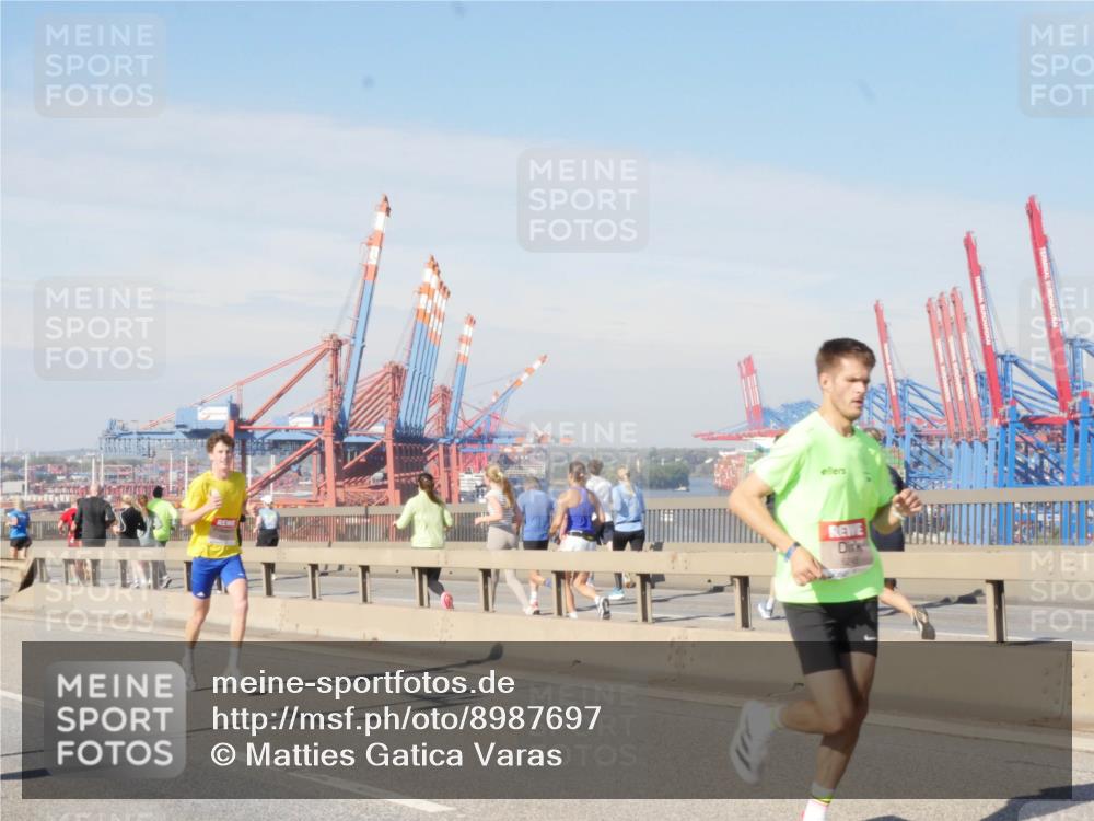 03.10.2025 - Köhlbrandbrückenlauf Matties Gatica Varas http://msf.ph/oto/8987697 03.10.2025 12:30:55 Position 2  meine-sportfotos.de