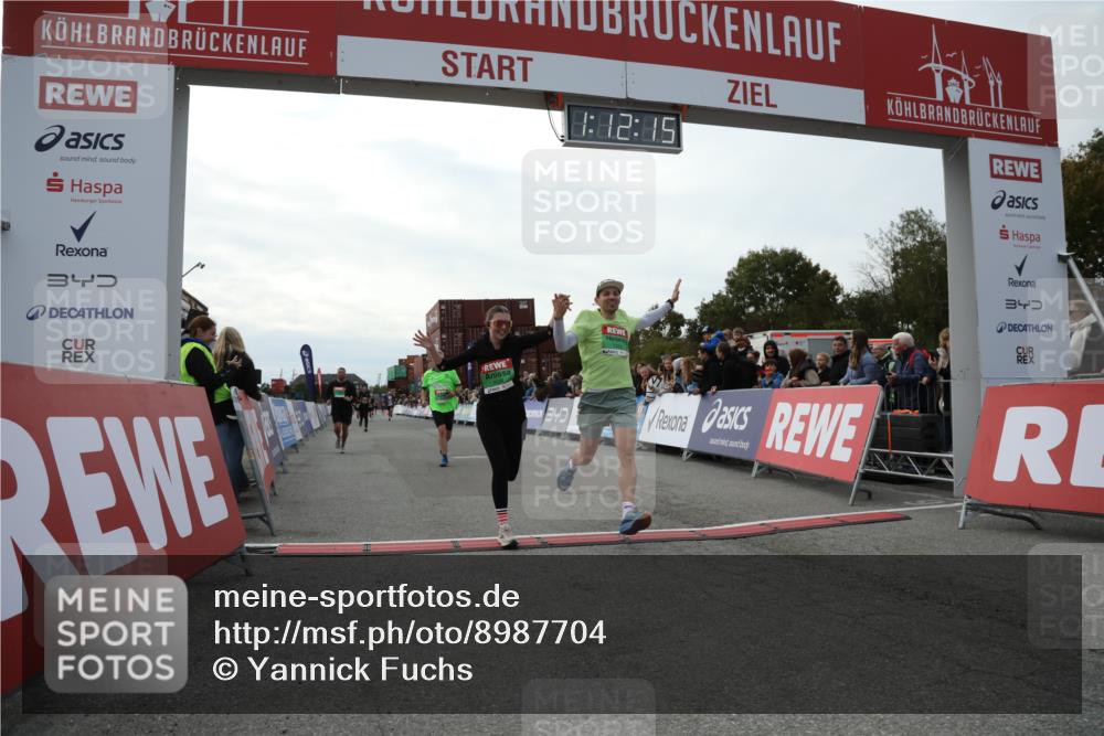 03.10.2025 - Köhlbrandbrückenlauf Yannick Fuchs http://msf.ph/oto/8987704 03.10.2025 16:12:13 Ziel 7404, 7468, 7615, 7762, 7825, 8088, 8501, 8939, 8951 meine-sportfotos.de