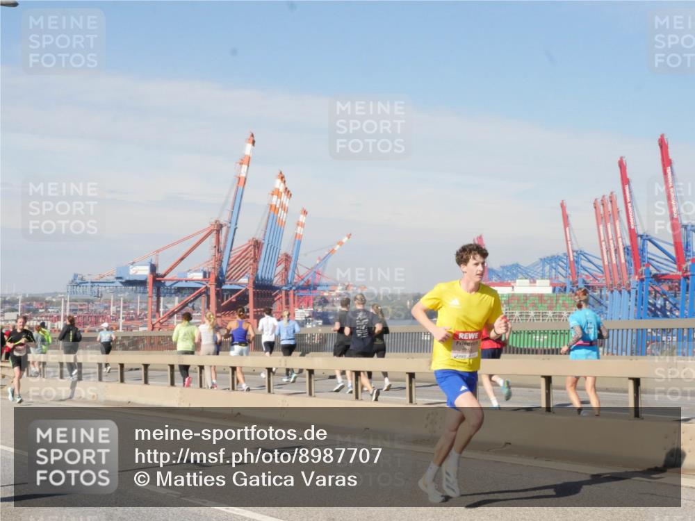 03.10.2025 - Köhlbrandbrückenlauf Matties Gatica Varas http://msf.ph/oto/8987707 03.10.2025 12:30:57 Position 2 6253 meine-sportfotos.de
