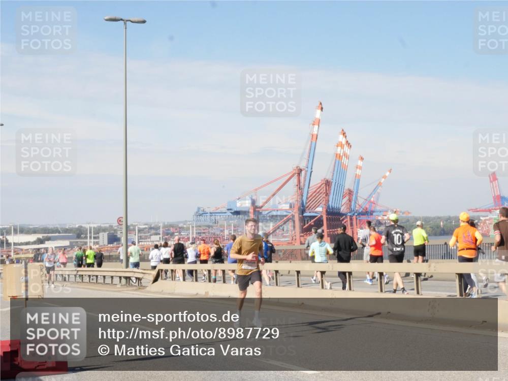 03.10.2025 - Köhlbrandbrückenlauf Matties Gatica Varas http://msf.ph/oto/8987729 03.10.2025 12:31:13 Position 2 10 meine-sportfotos.de