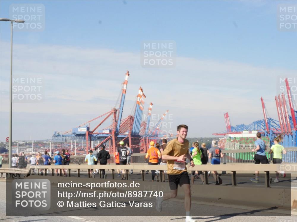 03.10.2025 - Köhlbrandbrückenlauf Matties Gatica Varas http://msf.ph/oto/8987740 03.10.2025 12:31:14 Position 2 10 meine-sportfotos.de
