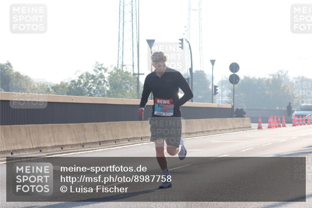 03.10.2025 - Köhlbrandbrückenlauf Luisa Fischer http://msf.ph/oto/8987758 03.10.2025 10:10:43 Position 3  meine-sportfotos.de