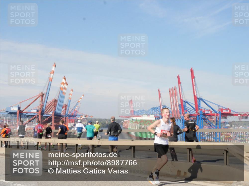 03.10.2025 - Köhlbrandbrückenlauf Matties Gatica Varas http://msf.ph/oto/8987766 03.10.2025 12:31:23 Position 2  meine-sportfotos.de