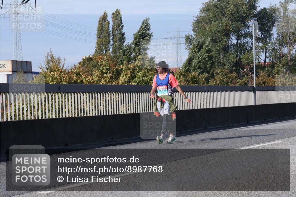 03.10.2025 - Köhlbrandbrückenlauf Luisa Fischer http://msf.ph/oto/8987768 03.10.2025 11:23:18 Position 3  meine-sportfotos.de