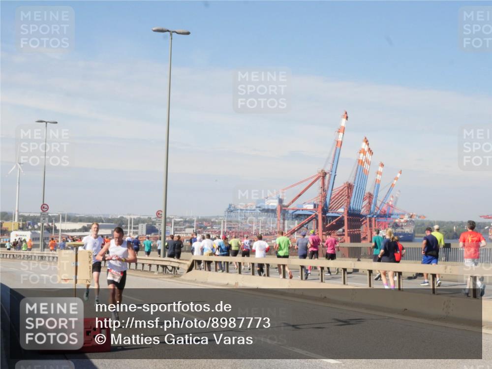 03.10.2025 - Köhlbrandbrückenlauf Matties Gatica Varas http://msf.ph/oto/8987773 03.10.2025 12:31:35 Position 2  meine-sportfotos.de