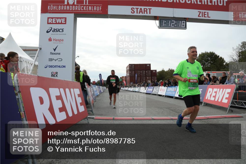 03.10.2025 - Köhlbrandbrückenlauf Yannick Fuchs http://msf.ph/oto/8987785 03.10.2025 16:12:16 Ziel 7404, 7615, 7762, 8088, 8501, 9359 meine-sportfotos.de