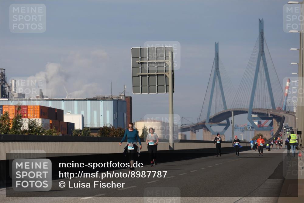 03.10.2025 - Köhlbrandbrückenlauf Luisa Fischer http://msf.ph/oto/8987787 03.10.2025 11:23:21 Position 3  meine-sportfotos.de