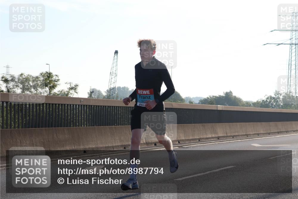03.10.2025 - Köhlbrandbrückenlauf Luisa Fischer http://msf.ph/oto/8987794 03.10.2025 10:10:45 Position 3 31 meine-sportfotos.de