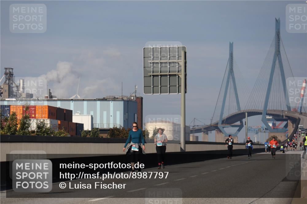 03.10.2025 - Köhlbrandbrückenlauf Luisa Fischer http://msf.ph/oto/8987797 03.10.2025 11:23:22 Position 3  meine-sportfotos.de