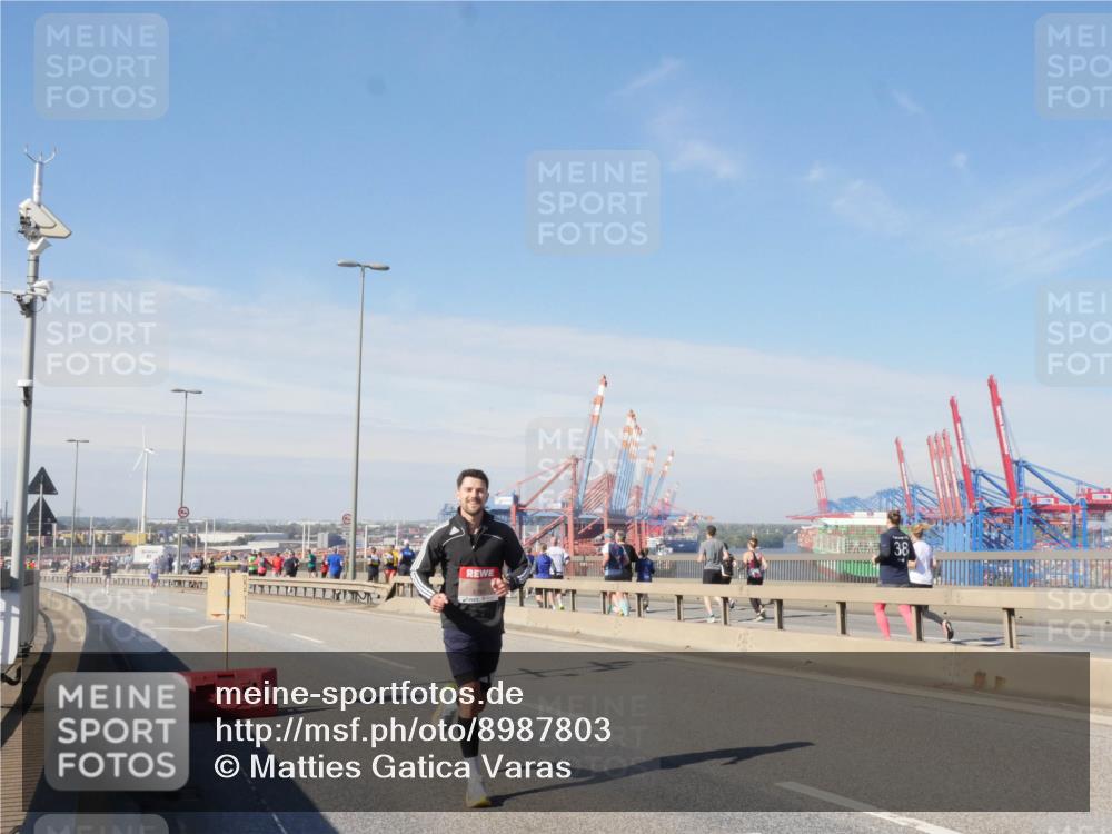 03.10.2025 - Köhlbrandbrückenlauf Matties Gatica Varas http://msf.ph/oto/8987803 03.10.2025 12:31:47 Position 2  meine-sportfotos.de