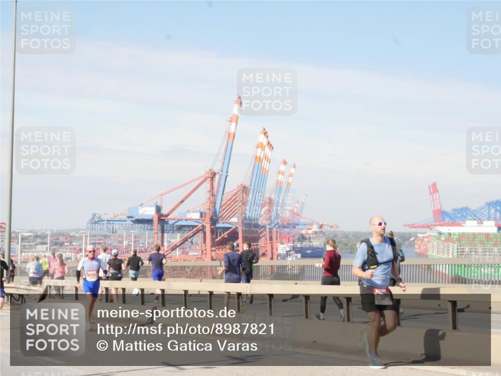 03.10.2025 - Köhlbrandbrückenlauf Matties Gatica Varas http://msf.ph/oto/8987821 03.10.2025 12:31:58 Position 2  meine-sportfotos.de