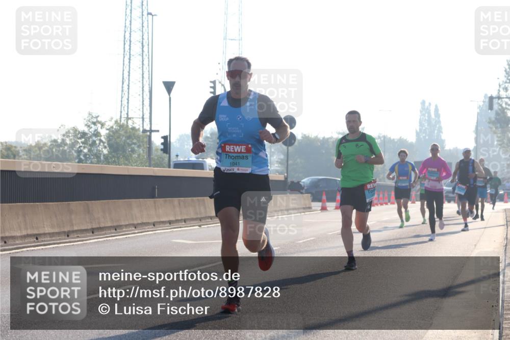 03.10.2025 - Köhlbrandbrückenlauf Luisa Fischer http://msf.ph/oto/8987828 03.10.2025 10:10:48 Position 3 7, 1041 meine-sportfotos.de