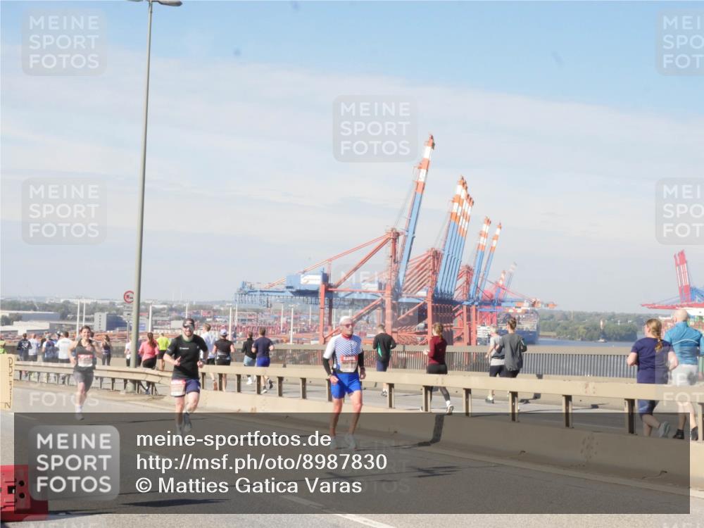 03.10.2025 - Köhlbrandbrückenlauf Matties Gatica Varas http://msf.ph/oto/8987830 03.10.2025 12:32:00 Position 2  meine-sportfotos.de
