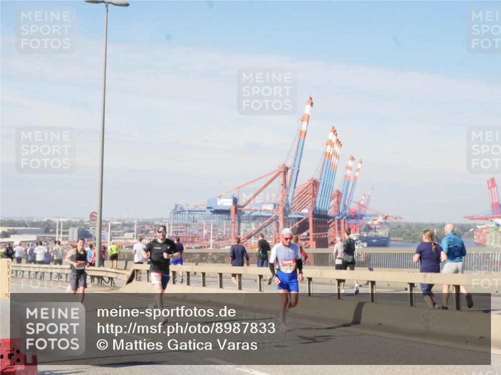 03.10.2025 - Köhlbrandbrückenlauf Matties Gatica Varas http://msf.ph/oto/8987833 03.10.2025 12:32:00 Position 2  meine-sportfotos.de