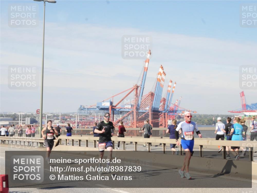 03.10.2025 - Köhlbrandbrückenlauf Matties Gatica Varas http://msf.ph/oto/8987839 03.10.2025 12:32:01 Position 2  meine-sportfotos.de
