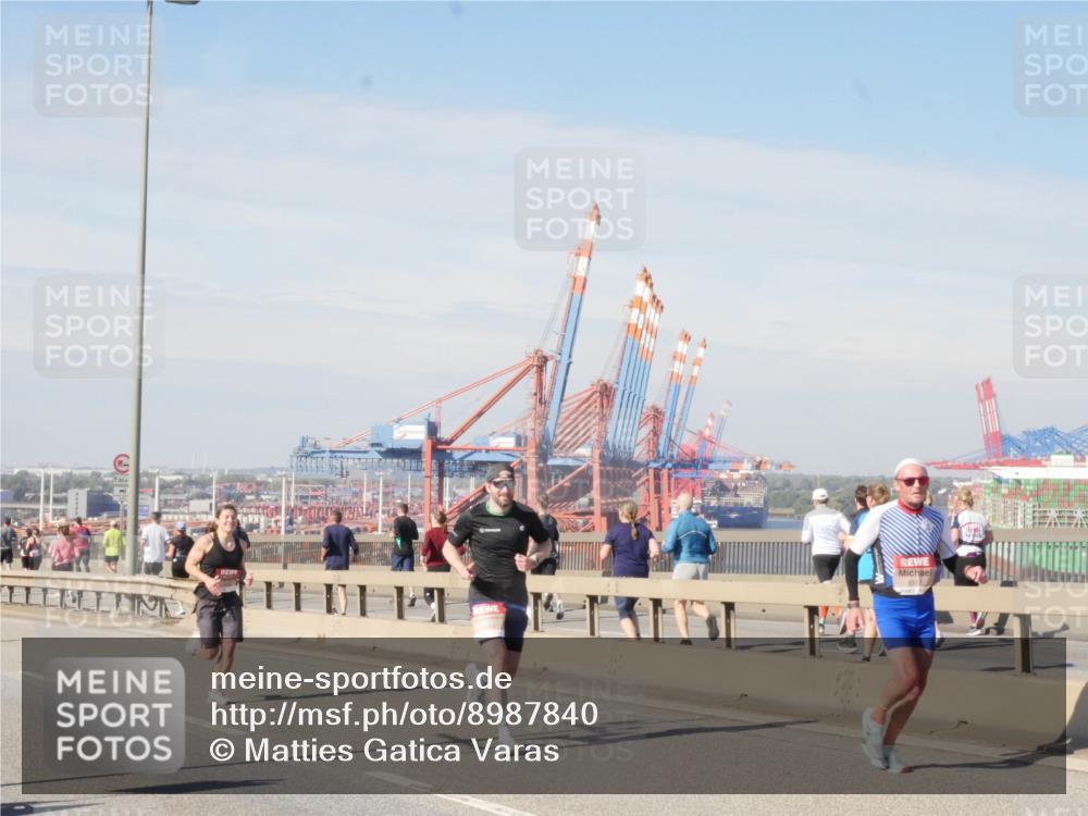 03.10.2025 - Köhlbrandbrückenlauf Matties Gatica Varas http://msf.ph/oto/8987840 03.10.2025 12:32:02 Position 2  meine-sportfotos.de