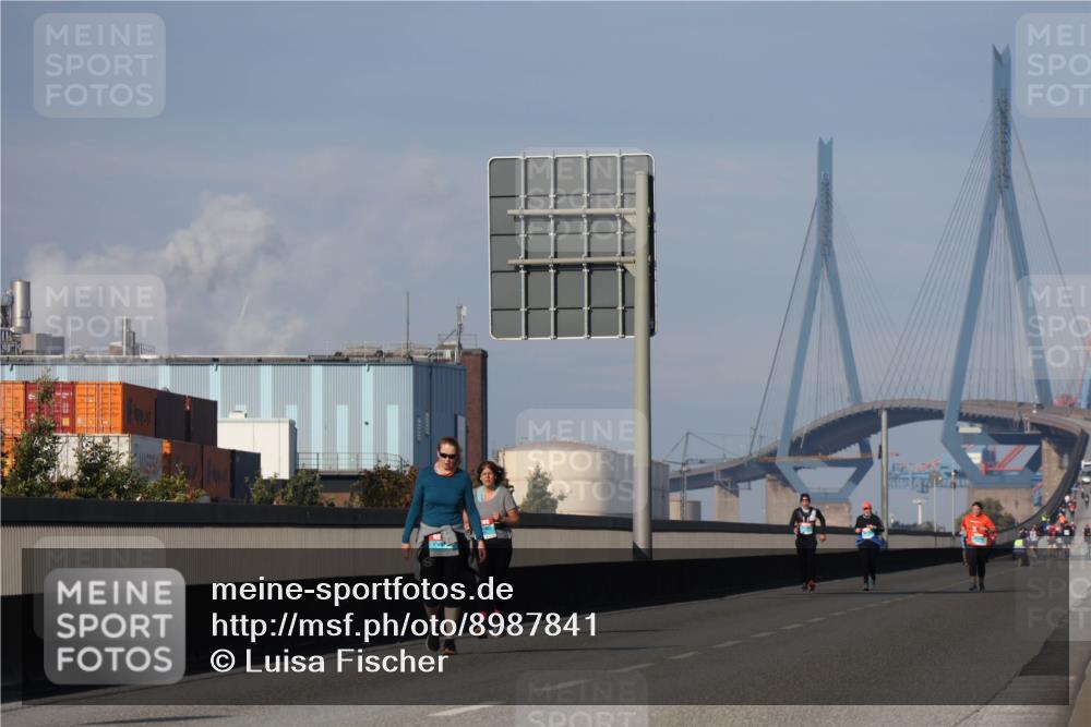03.10.2025 - Köhlbrandbrückenlauf Luisa Fischer http://msf.ph/oto/8987841 03.10.2025 11:23:25 Position 3  meine-sportfotos.de