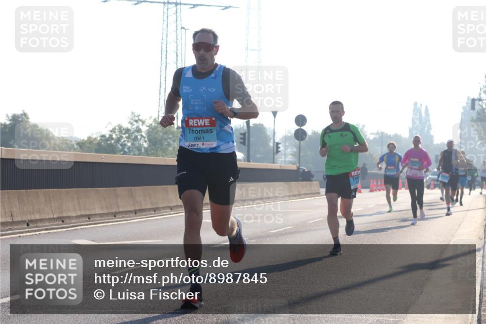 03.10.2025 - Köhlbrandbrückenlauf Luisa Fischer http://msf.ph/oto/8987845 03.10.2025 10:10:49 Position 3 1041 meine-sportfotos.de