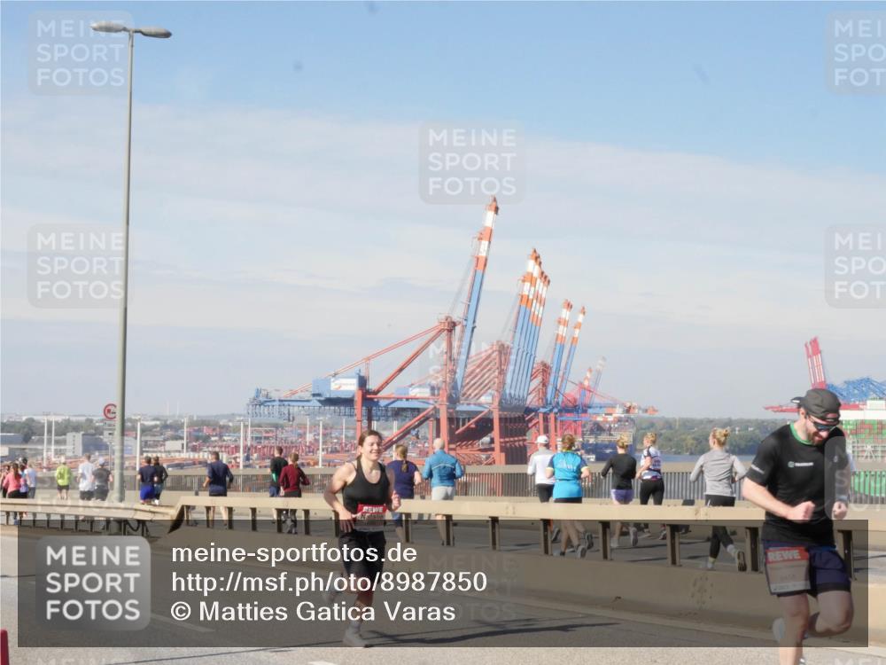 03.10.2025 - Köhlbrandbrückenlauf Matties Gatica Varas http://msf.ph/oto/8987850 03.10.2025 12:32:03 Position 2 6458 meine-sportfotos.de
