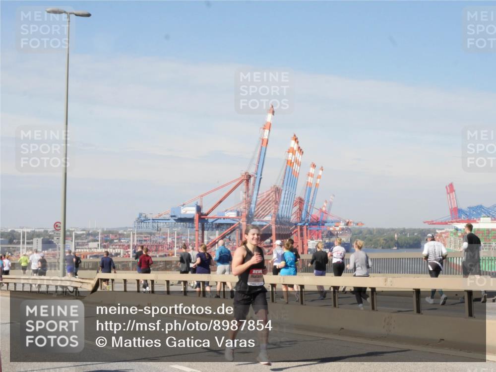 03.10.2025 - Köhlbrandbrückenlauf Matties Gatica Varas http://msf.ph/oto/8987854 03.10.2025 12:32:04 Position 2  meine-sportfotos.de