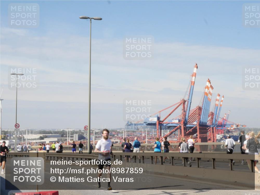 03.10.2025 - Köhlbrandbrückenlauf Matties Gatica Varas http://msf.ph/oto/8987859 03.10.2025 12:32:06 Position 2  meine-sportfotos.de