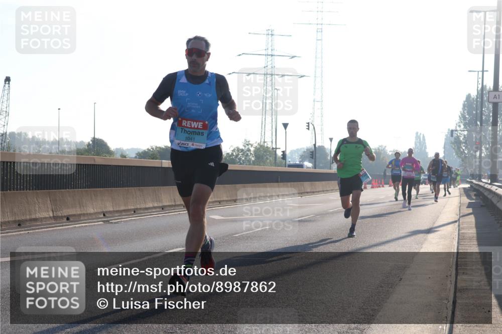 03.10.2025 - Köhlbrandbrückenlauf Luisa Fischer http://msf.ph/oto/8987862 03.10.2025 10:10:50 Position 3 1041, 1 meine-sportfotos.de