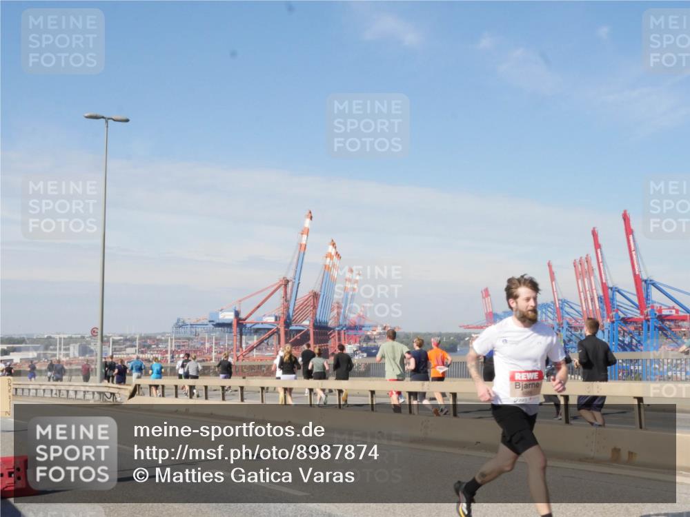 03.10.2025 - Köhlbrandbrückenlauf Matties Gatica Varas http://msf.ph/oto/8987874 03.10.2025 12:32:08 Position 2  meine-sportfotos.de