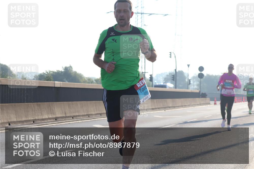 03.10.2025 - Köhlbrandbrückenlauf Luisa Fischer http://msf.ph/oto/8987879 03.10.2025 10:10:52 Position 3 270 meine-sportfotos.de