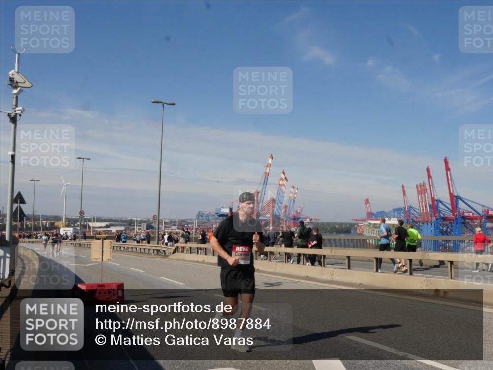 03.10.2025 - Köhlbrandbrückenlauf Matties Gatica Varas http://msf.ph/oto/8987884 03.10.2025 12:32:14 Position 2 1 meine-sportfotos.de