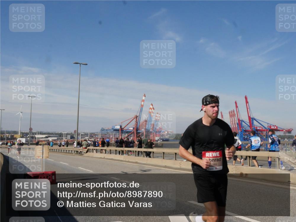 03.10.2025 - Köhlbrandbrückenlauf Matties Gatica Varas http://msf.ph/oto/8987890 03.10.2025 12:32:15 Position 2 1, 1089 meine-sportfotos.de