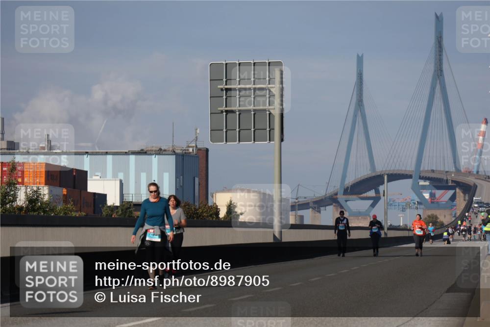 03.10.2025 - Köhlbrandbrückenlauf Luisa Fischer http://msf.ph/oto/8987905 03.10.2025 11:23:29 Position 3  meine-sportfotos.de