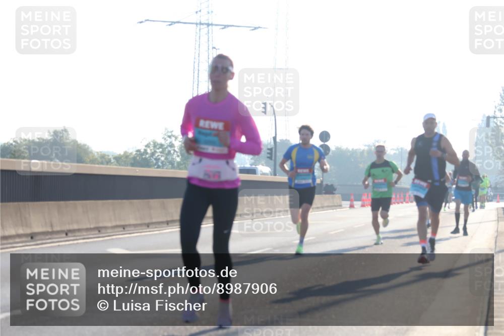 03.10.2025 - Köhlbrandbrückenlauf Luisa Fischer http://msf.ph/oto/8987906 03.10.2025 10:10:54 Position 3 56 meine-sportfotos.de