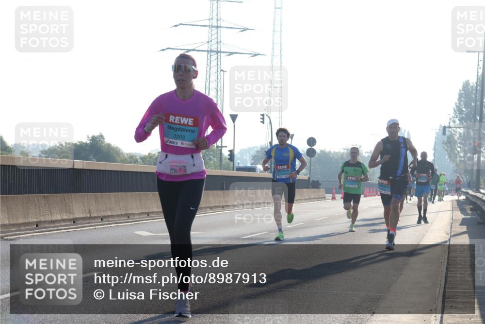 03.10.2025 - Köhlbrandbrückenlauf Luisa Fischer http://msf.ph/oto/8987913 03.10.2025 10:10:54 Position 3 3203 meine-sportfotos.de