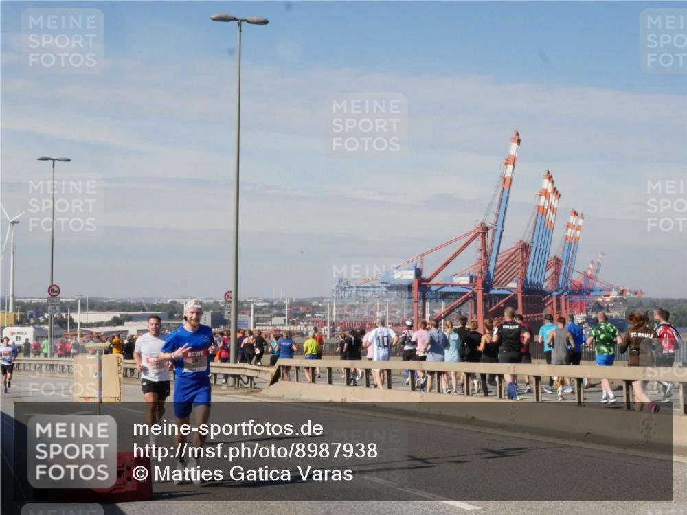 03.10.2025 - Köhlbrandbrückenlauf Matties Gatica Varas http://msf.ph/oto/8987938 03.10.2025 12:32:42 Position 2  meine-sportfotos.de