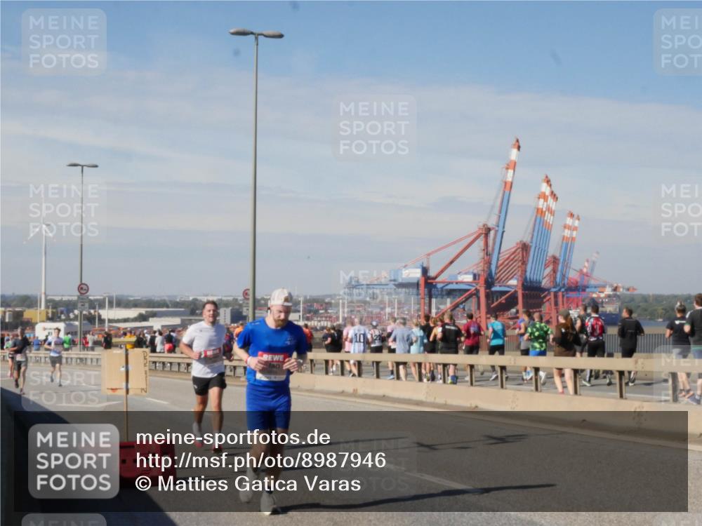 03.10.2025 - Köhlbrandbrückenlauf Matties Gatica Varas http://msf.ph/oto/8987946 03.10.2025 12:32:43 Position 2  meine-sportfotos.de