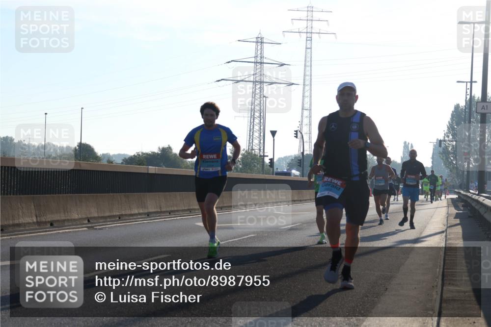03.10.2025 - Köhlbrandbrückenlauf Luisa Fischer http://msf.ph/oto/8987955 03.10.2025 10:10:57 Position 3 1 meine-sportfotos.de