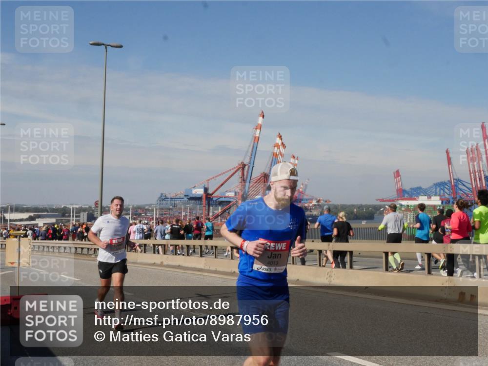 03.10.2025 - Köhlbrandbrückenlauf Matties Gatica Varas http://msf.ph/oto/8987956 03.10.2025 12:32:44 Position 2 184, 4013 meine-sportfotos.de