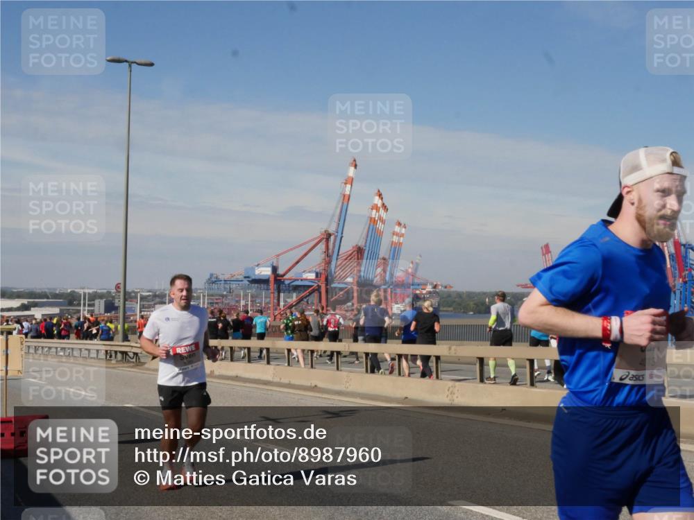 03.10.2025 - Köhlbrandbrückenlauf Matties Gatica Varas http://msf.ph/oto/8987960 03.10.2025 12:32:44 Position 2 4013 meine-sportfotos.de