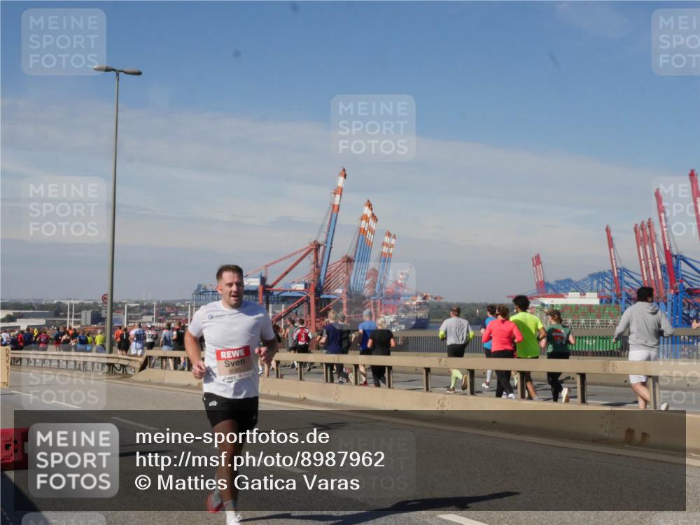 03.10.2025 - Köhlbrandbrückenlauf Matties Gatica Varas http://msf.ph/oto/8987962 03.10.2025 12:32:45 Position 2 6085 meine-sportfotos.de
