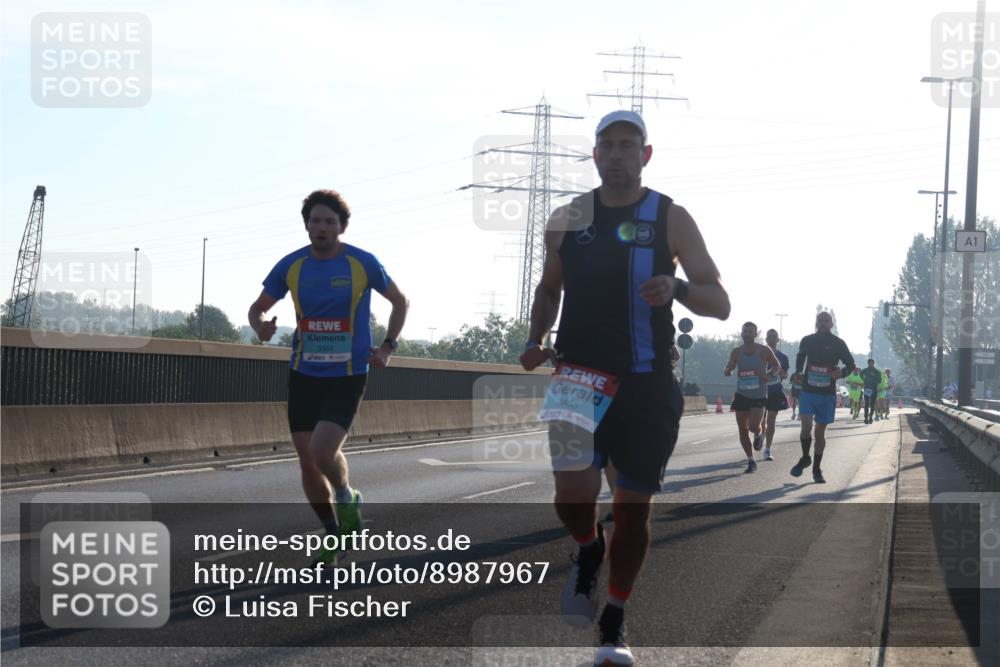 03.10.2025 - Köhlbrandbrückenlauf Luisa Fischer http://msf.ph/oto/8987967 03.10.2025 10:10:57 Position 3 3304, 3463, 1 meine-sportfotos.de
