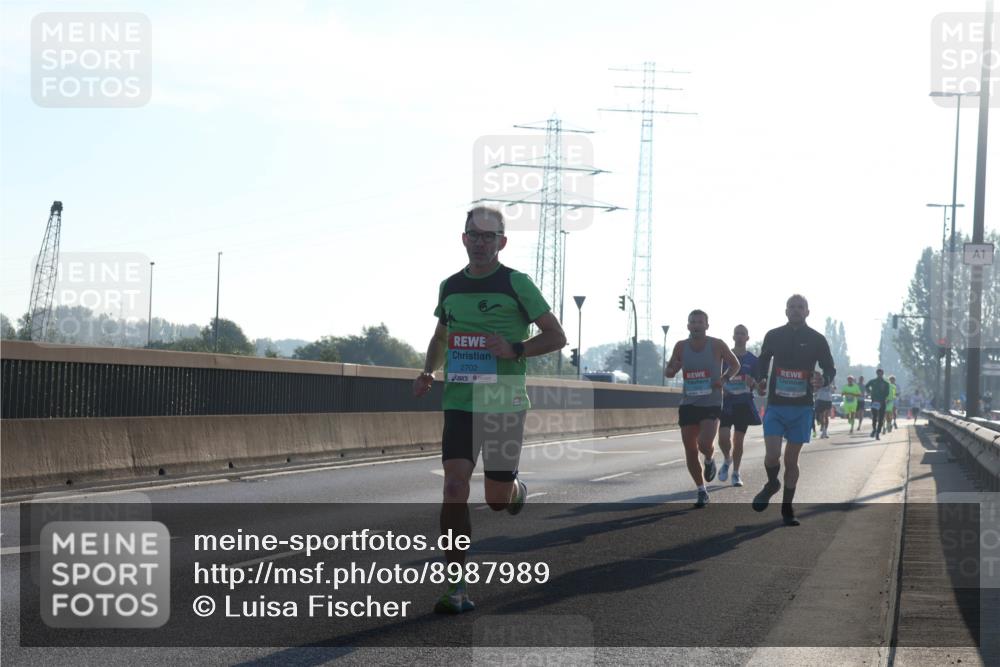 03.10.2025 - Köhlbrandbrückenlauf Luisa Fischer http://msf.ph/oto/8987989 03.10.2025 10:10:59 Position 3 2702, 1 meine-sportfotos.de