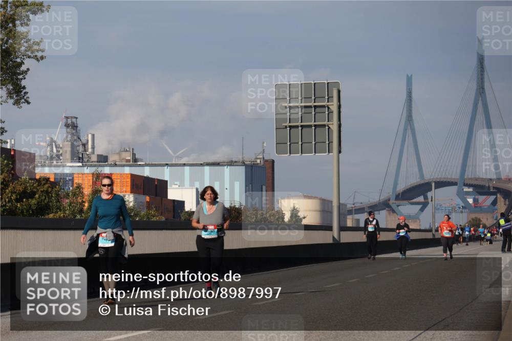 03.10.2025 - Köhlbrandbrückenlauf Luisa Fischer http://msf.ph/oto/8987997 03.10.2025 11:23:38 Position 3  meine-sportfotos.de