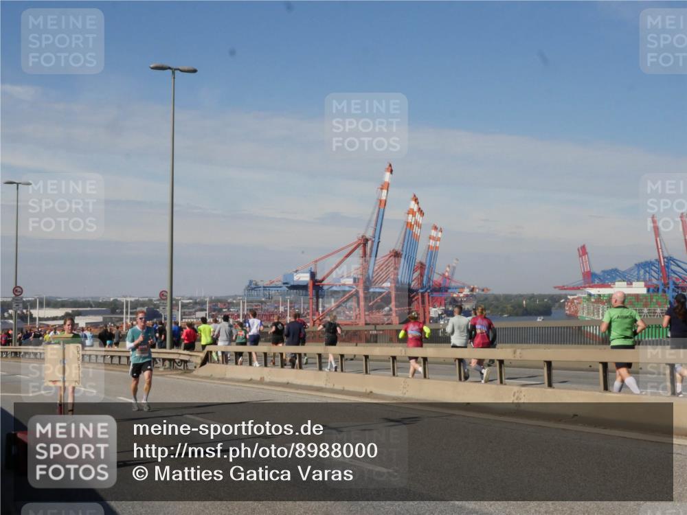 03.10.2025 - Köhlbrandbrückenlauf Matties Gatica Varas http://msf.ph/oto/8988000 03.10.2025 12:32:53 Position 2  meine-sportfotos.de